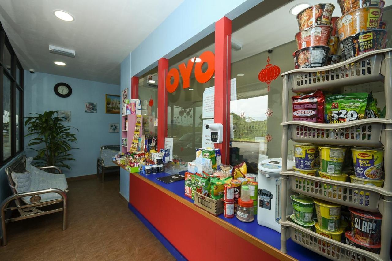 Oyo 90172 Goodwill Homestay Batu Niah Εξωτερικό φωτογραφία